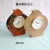 置き時計　  秋のバラ　朴材